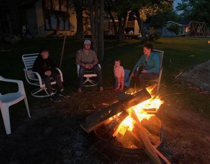 Cozy Home Lake Huron With Loft 2 Bedroom 1 Bathroom Au Gres Kültér fotó