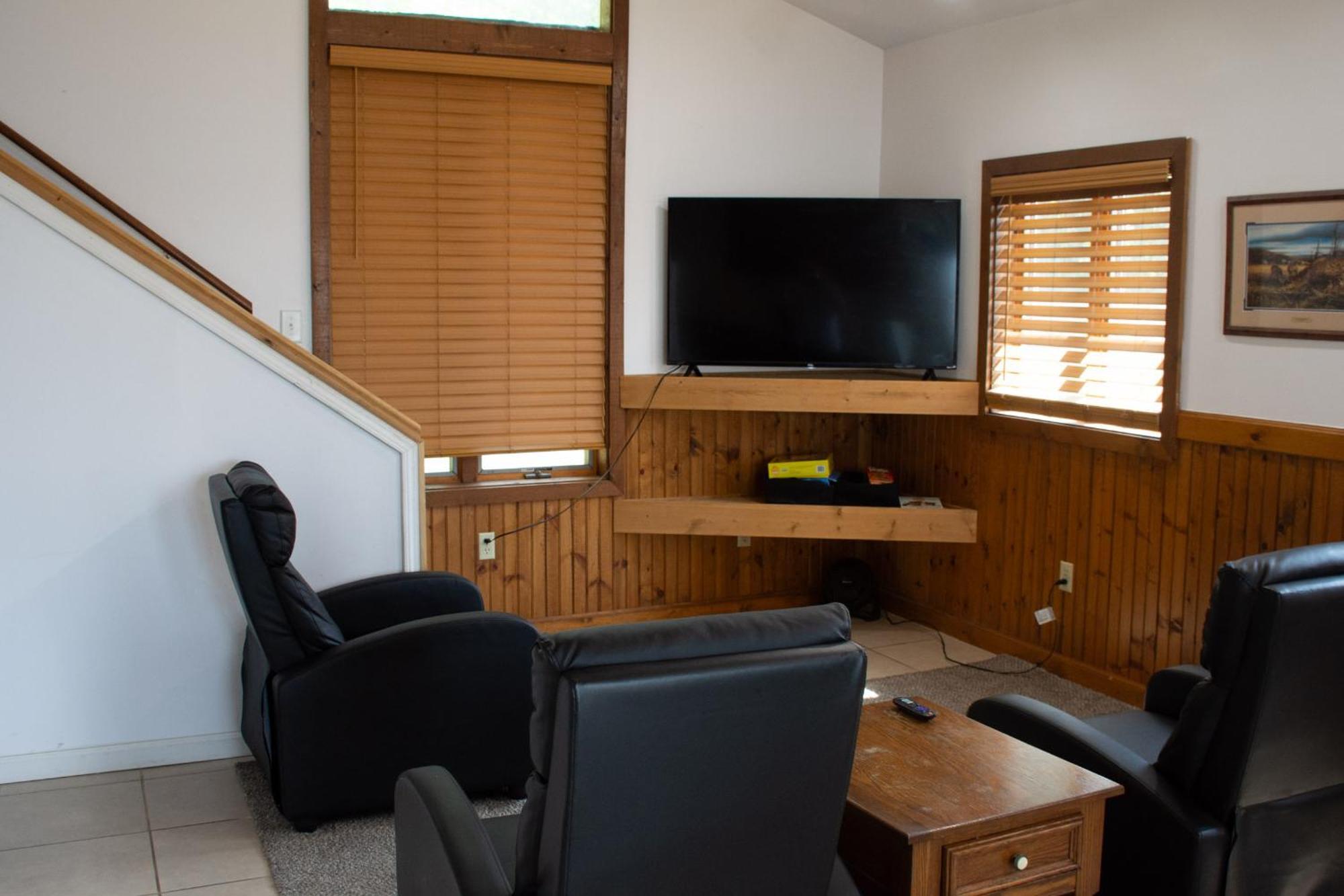 Cozy Home Lake Huron With Loft 2 Bedroom 1 Bathroom Au Gres Szoba fotó